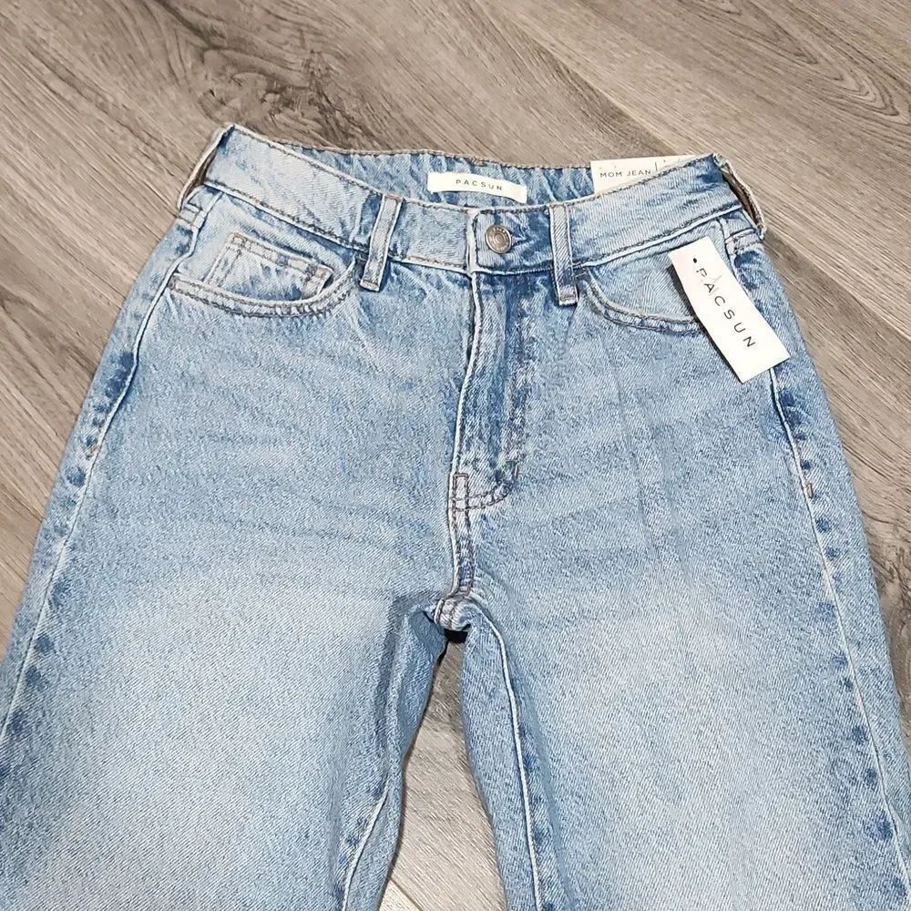 NWT Pacsun Mom Jeans - Picture 5 of 7